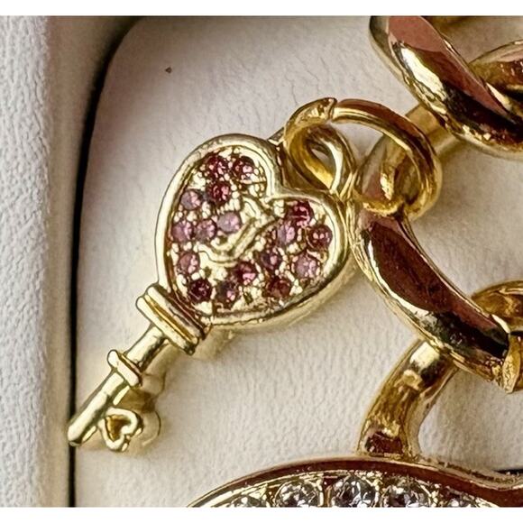 NIB JUICY COUTURE Gold Pink Rhinestone Heart Watch Charm Bracelet Crest Key GIFT - Picture 12 of 16